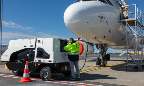 How mobile ground power units improve efficiency and safety on the apron